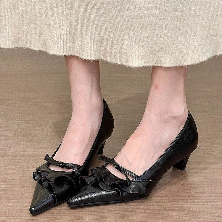 Damen elegante spitze Pumps mit Rüschendetail R&B