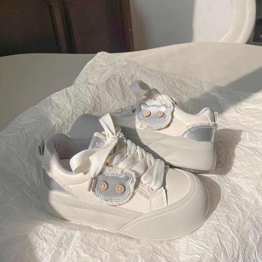 Damen Trendige Sneakers mit einzigartigem Blumen-Detail