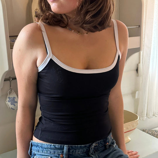 Damen körperbetontes Tanktop mit dekorativem Saum R&B