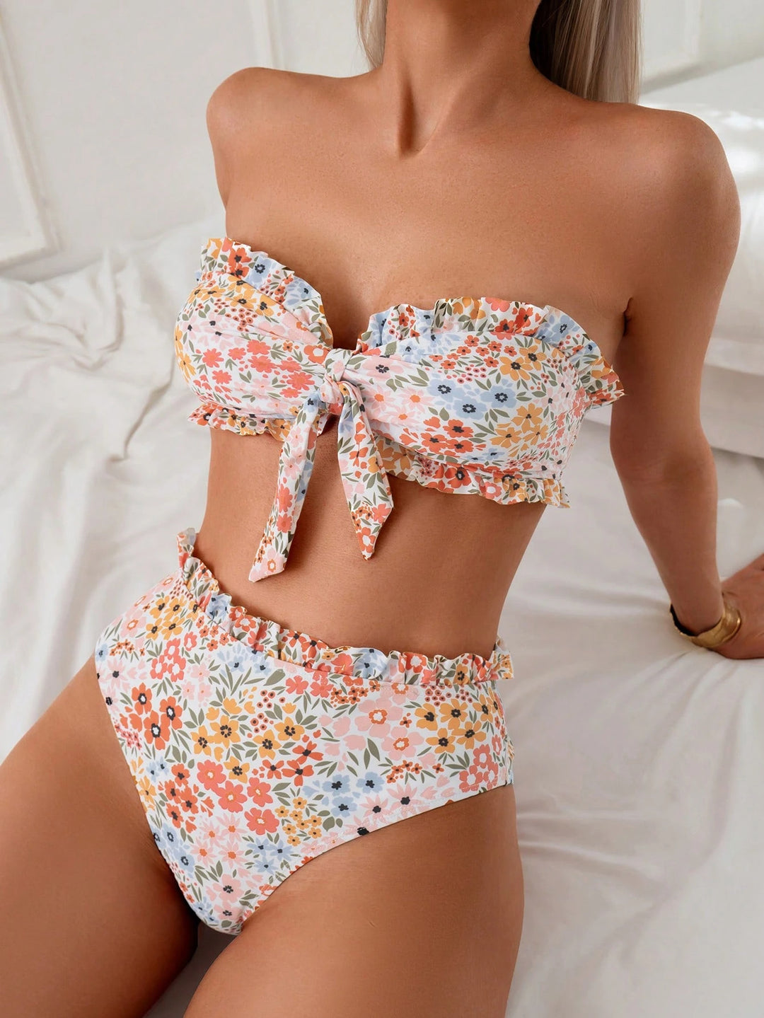 Damen Bandeau-Bikini mit floralem Rüschendesign R&B