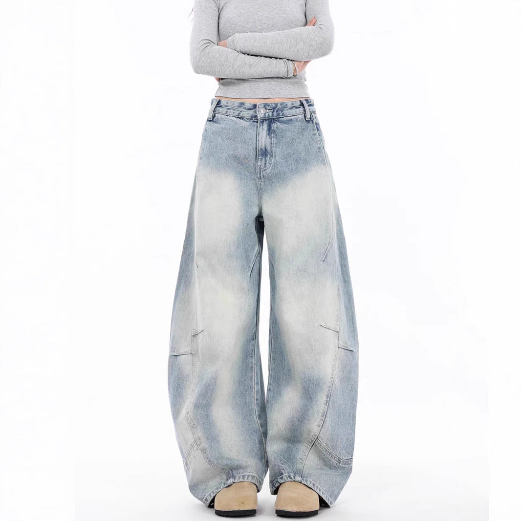 Damen Oversized Denim-Jeans mit weitem Beinschnitt und einzigartigem Waschungseffekt R&B