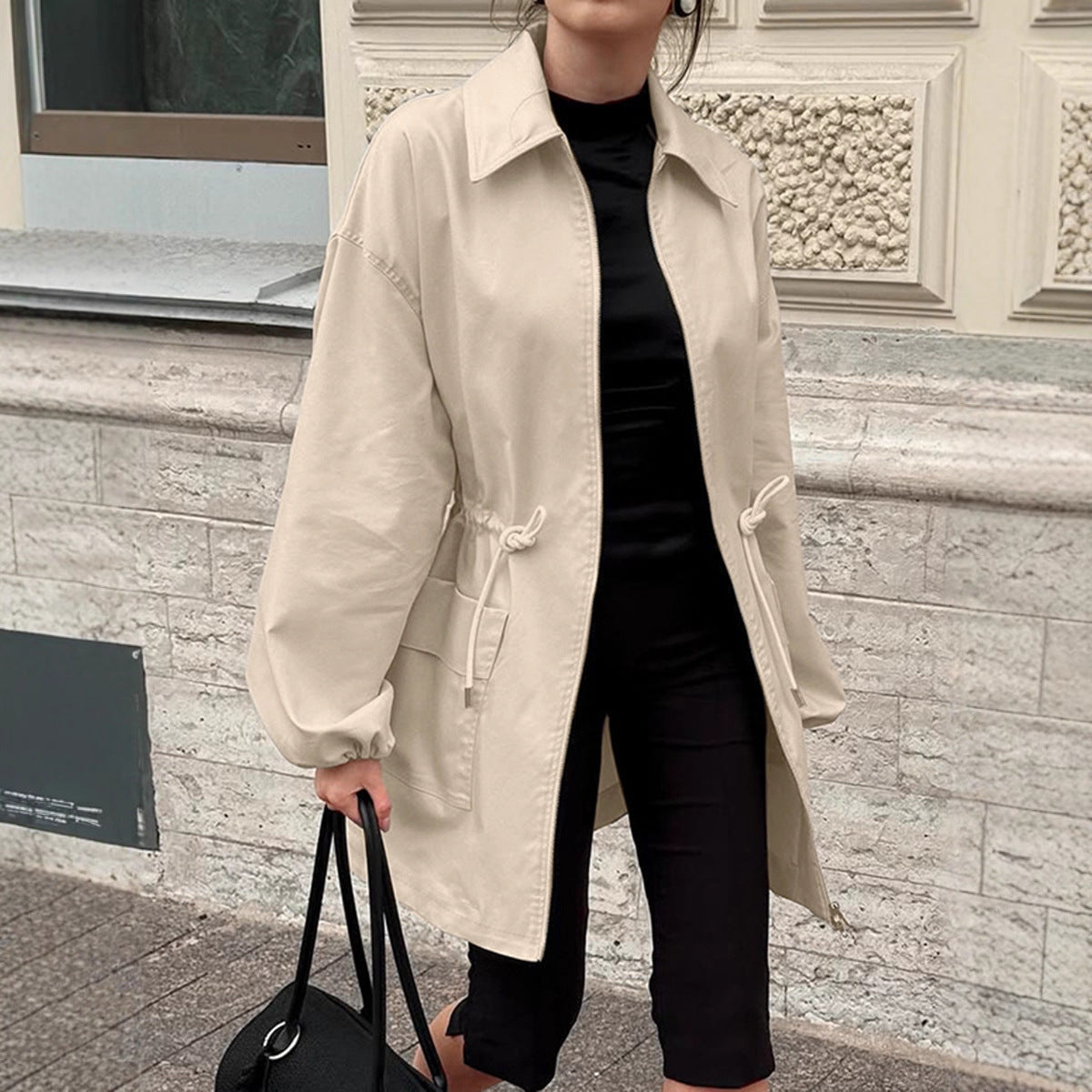 Damen Utility-Jacke im modernen Design mit Gürteldetails und großen Taschen R&B