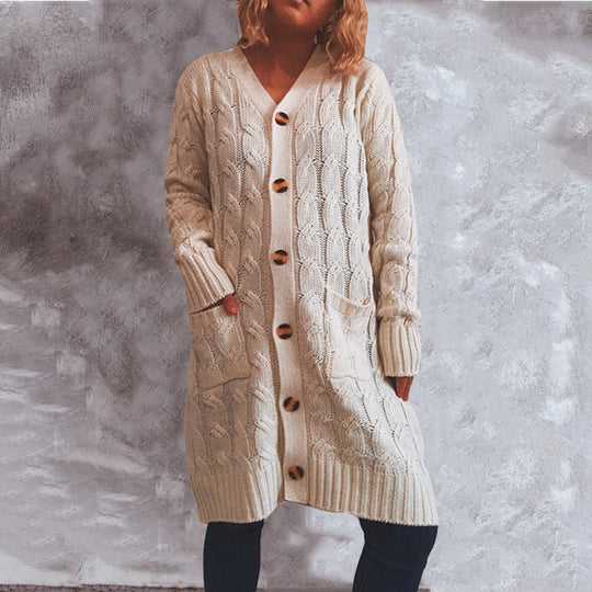 Damen Grobstrickjacke mit Knopfdetails und praktischen Taschen R&B