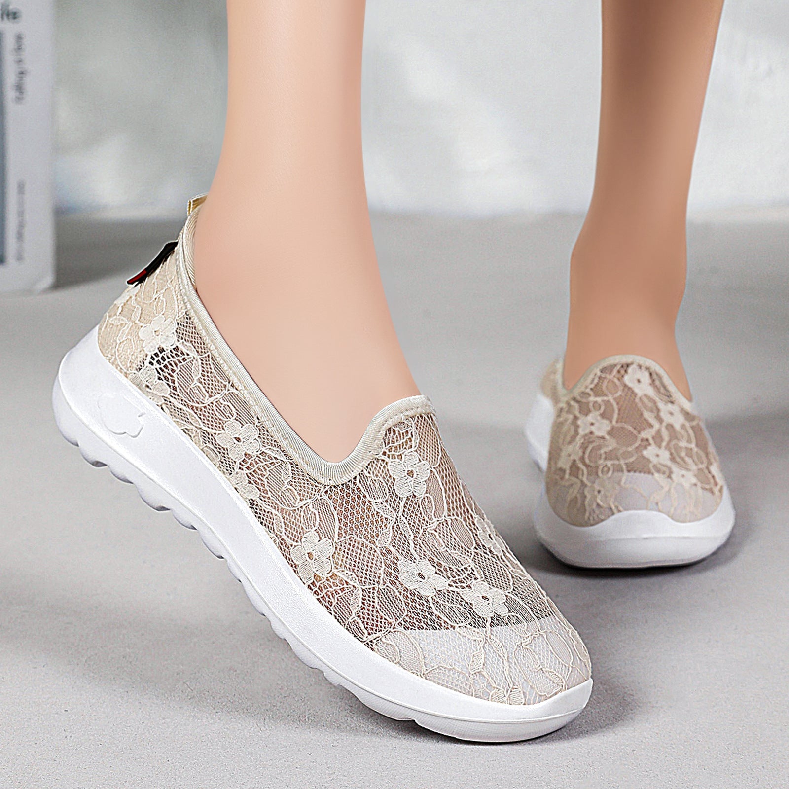 Damen Slip-On Freizeitschuhe mit floraler Spitze R&B
