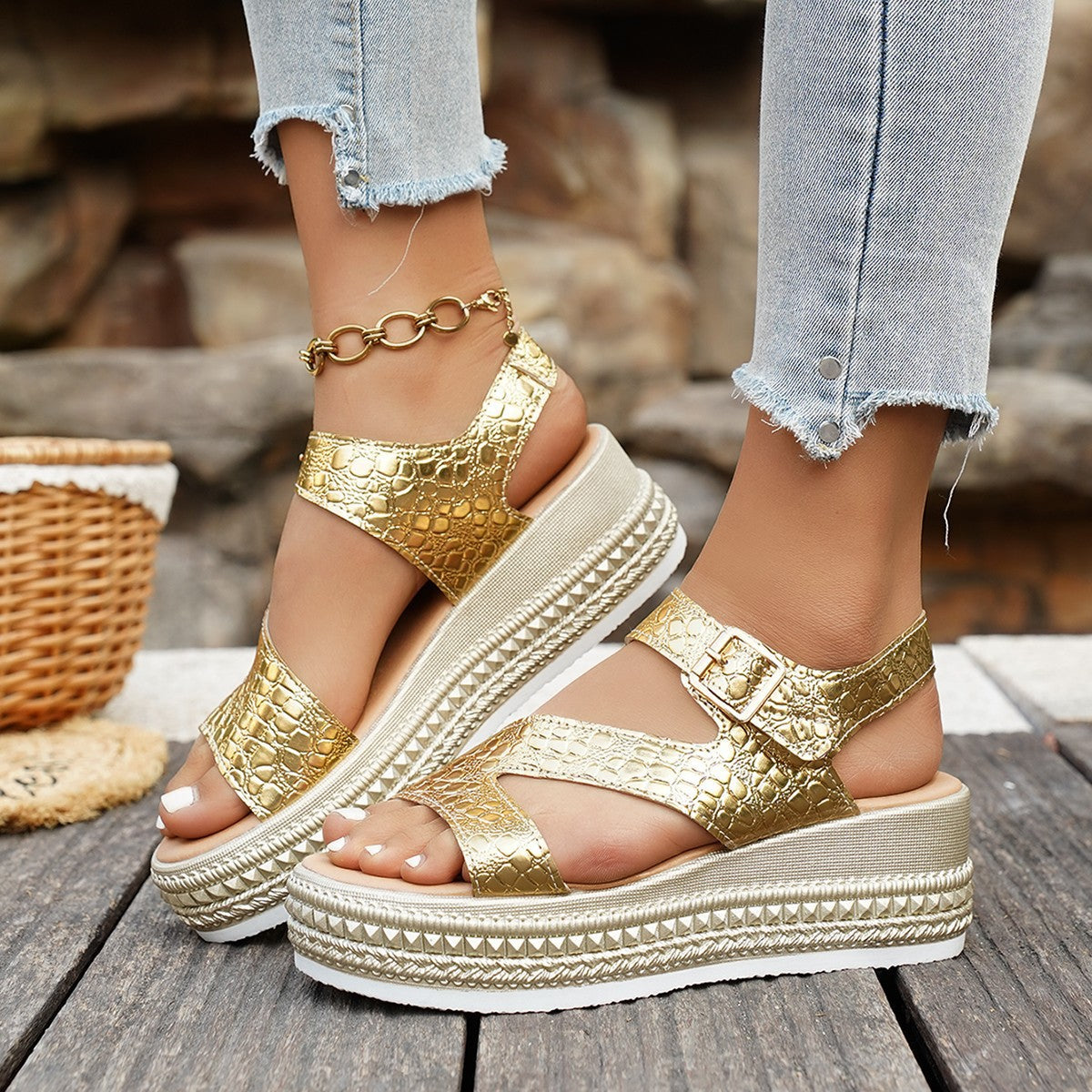 Damen Komfortable Plattform-Sandalen mit modischem Krokodil-Prägung R&B