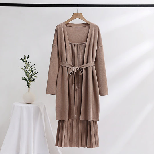 Damen elegantes und lässiges Strickkleid mit passender Strickjacke R&B