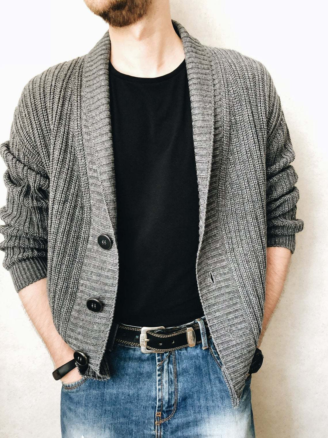 Herren Strickjacke mit modischem Schalkragen und praktischen Knöpfen R&B