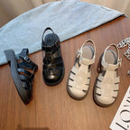 Damen Sandalen mit modernem Leisten und geschlossenen Riemen R&B