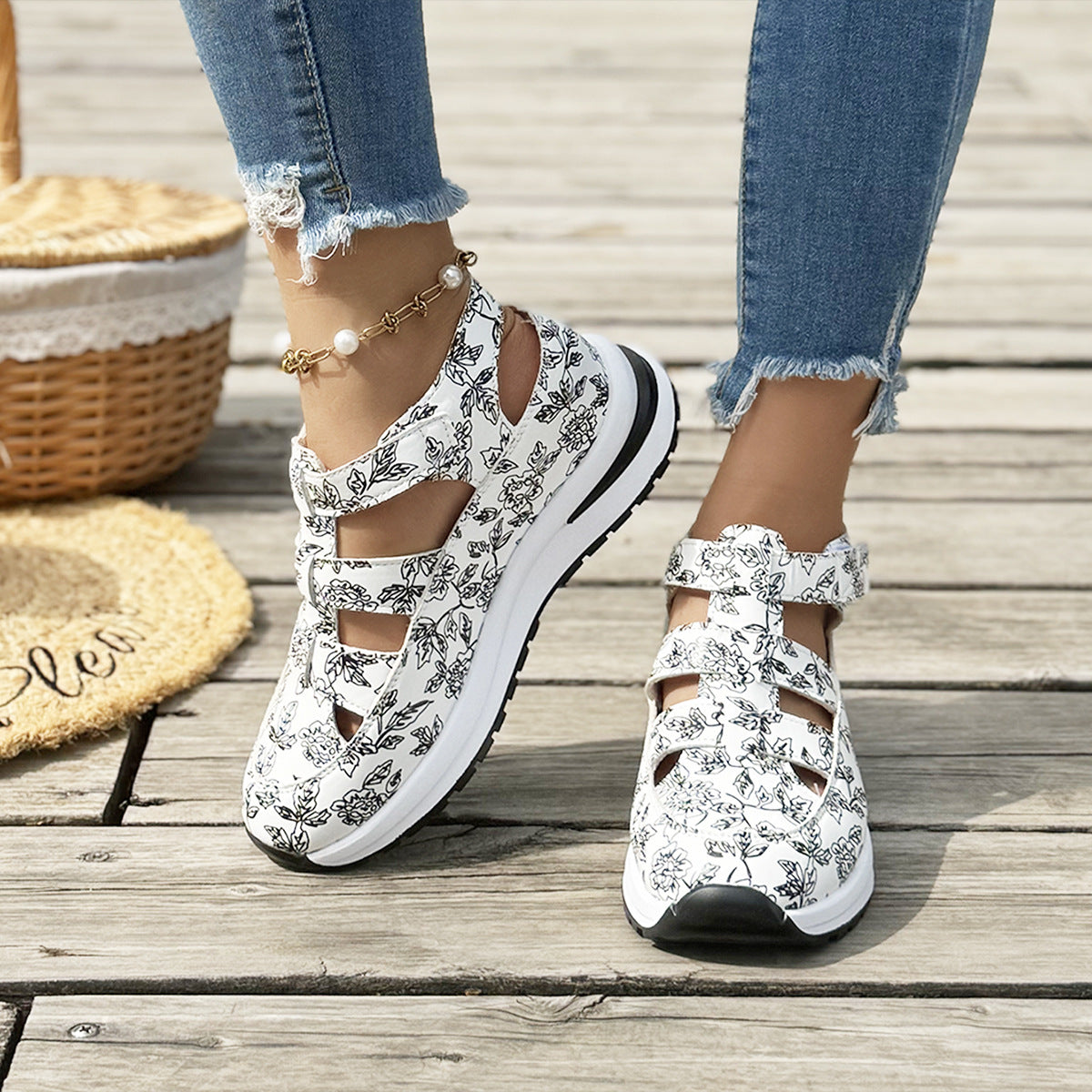 Damen Sportliche Sneaker mit floralem Cut-Out-Design und rutschfester Sohle R&B