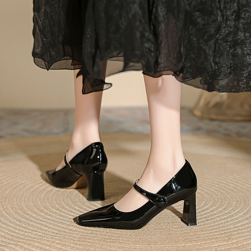 Damen elegante Pumps mit modischem Riemen und komfortablem Blockabsatz