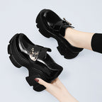 Damen modische Plateau-Schuhe mit einzigartigem Schnallen-Design R&B