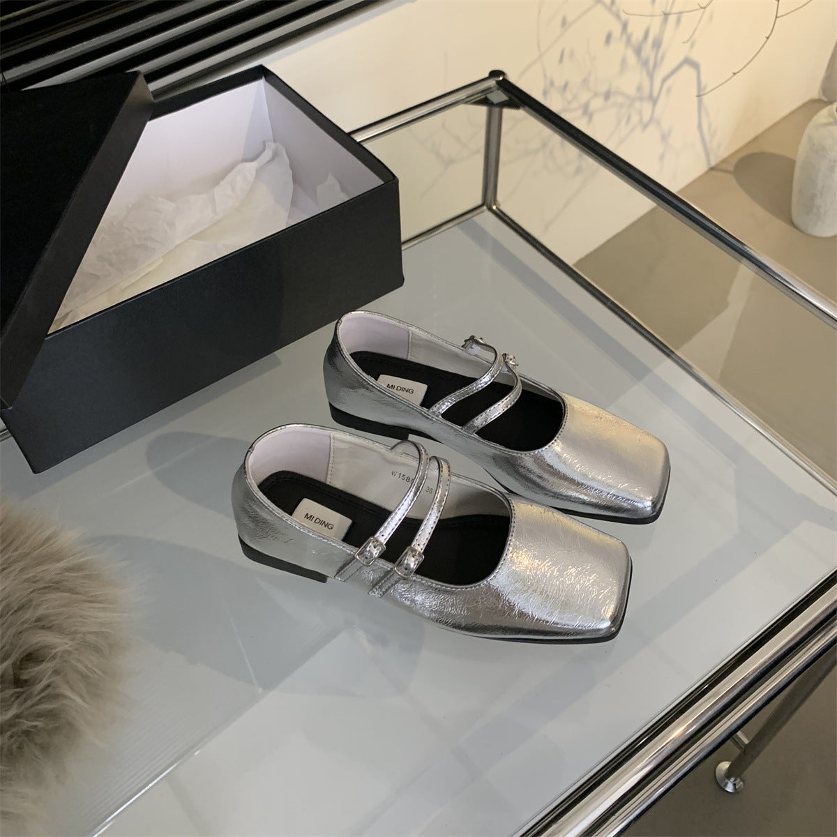Damen elegante Ballerinas mit modischer Doppel-Riemchen-Applikation EB