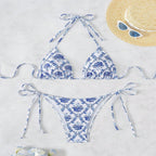 Damen Triangel-Bikini mit verspieltem Blumendesign und verstellbaren Bindändern