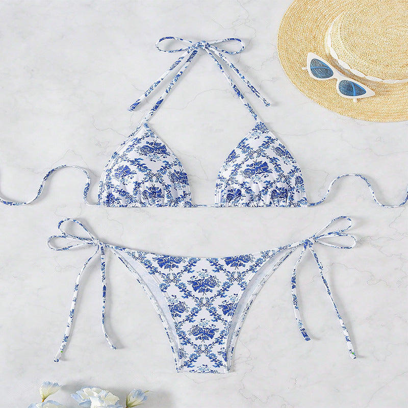 Damen Triangel-Bikini mit verspieltem Blumendesign und verstellbaren Bindändern