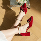 Damen elegante Pumps mit Perlenschleifen und Blockabsatz