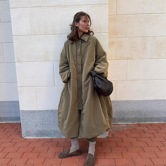 Damen Oversized Steppjacke mit elegantem Schnitt und praktischen Taschen R&B