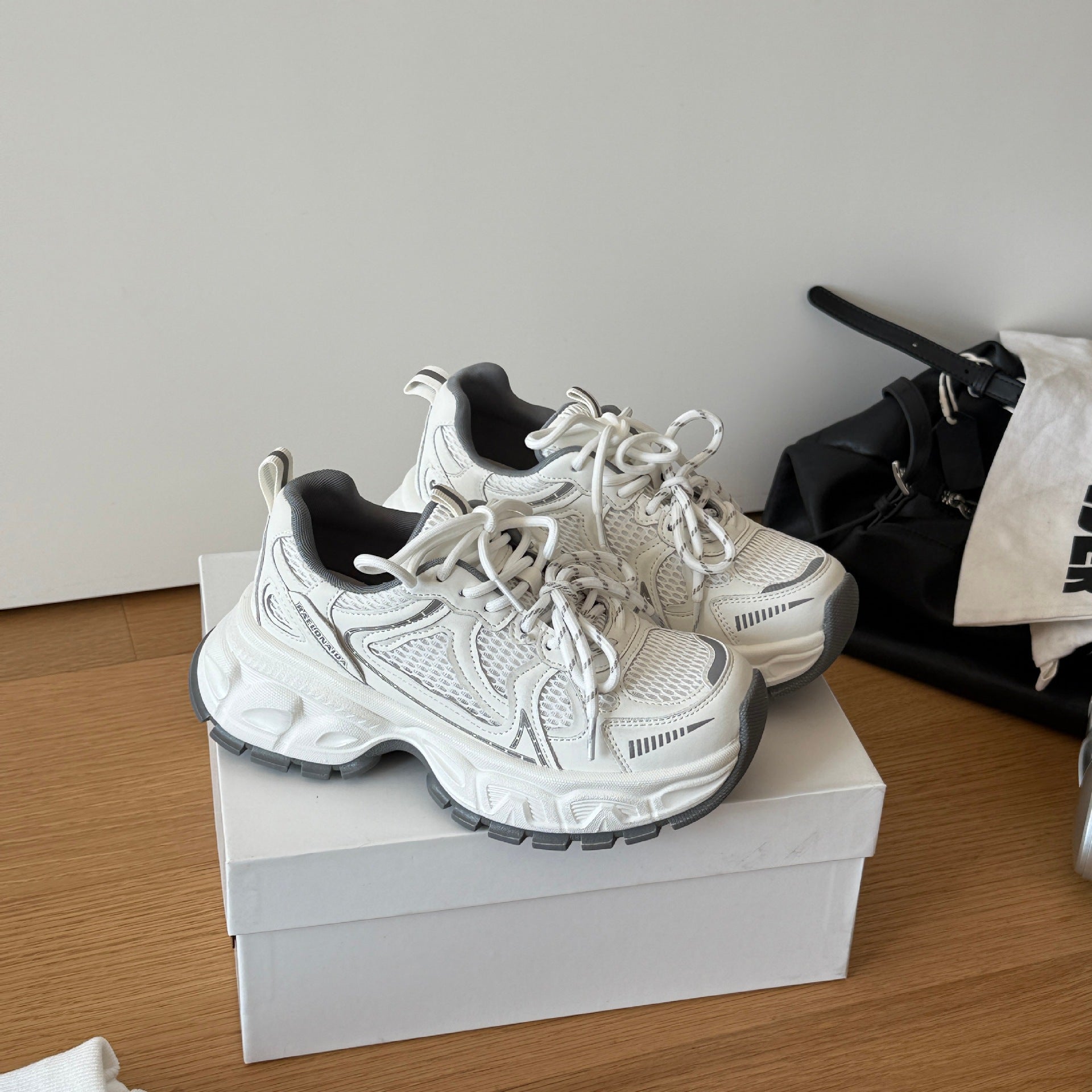 Damen Sportliche Sneakers mit atmungsaktiver Mesh-Oberfläche und stoßdämpfender Sohle