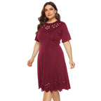 Damen elegantes Kleid mit durchbrochenem Kragen und wellenförmigem Saum R&B