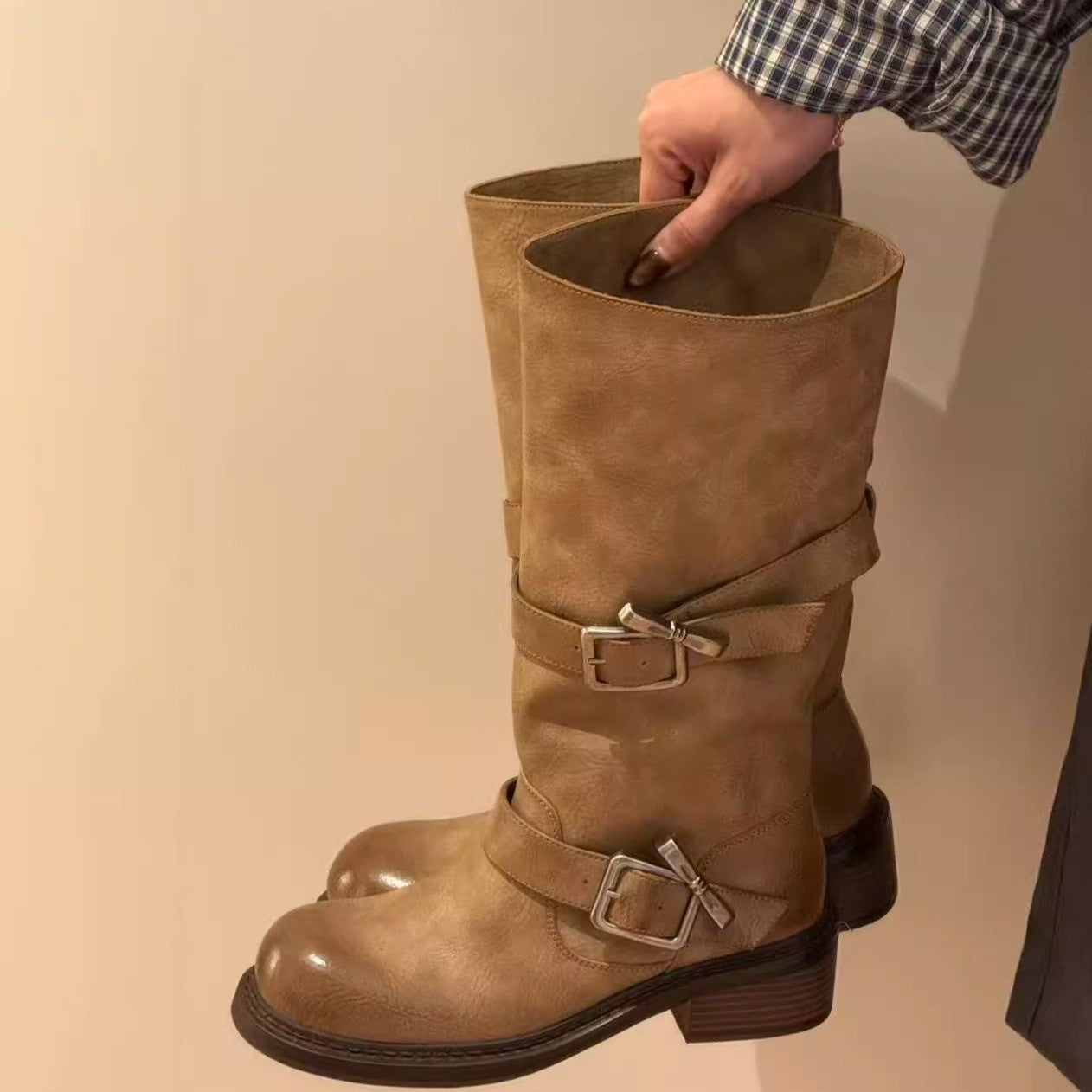 Damen modische Winterstiefel mit praktischen Schnallen und robustem Profil R&B
