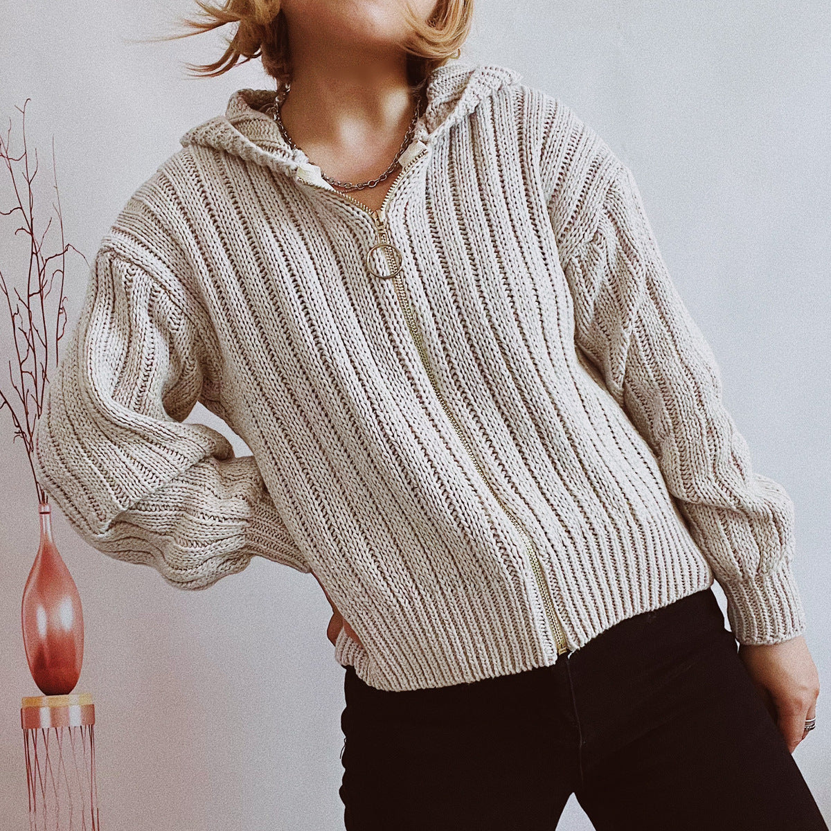 Damen Strickjacke mit auffälligem Reißverschluss und lässigem Schnitt R&B
