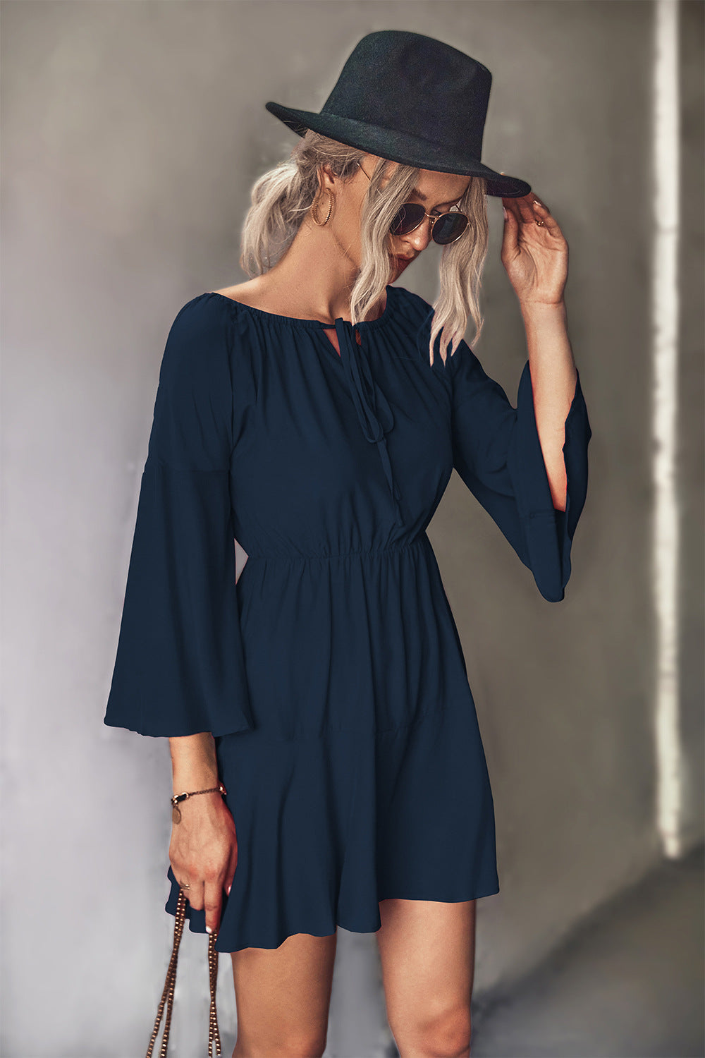 Damen Frühling Minikleid mit elastischem Taillenbund und voluminösen Ärmel R&B