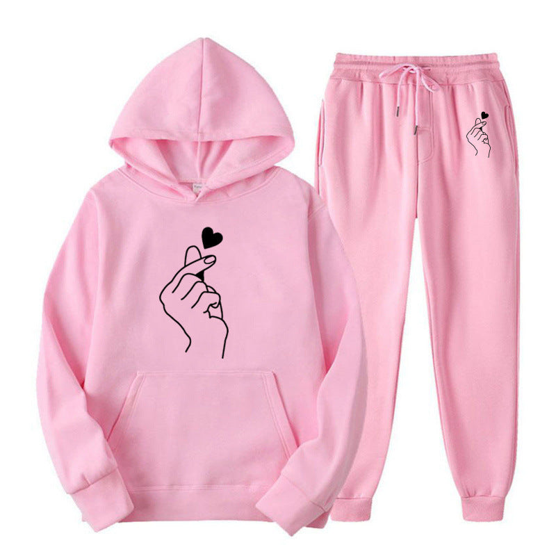 Damen Jogginganzug mit kreativem Herzmotiv und bequemer Passform