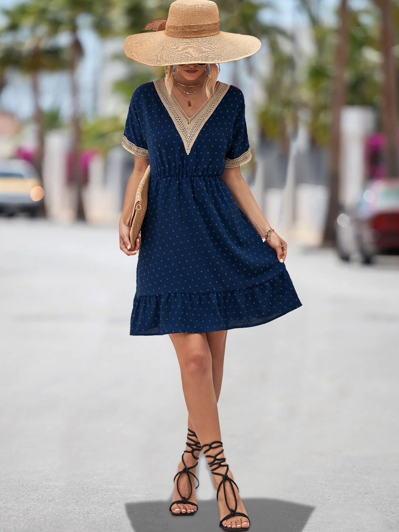 Damen Freizeitkleid mit V-Ausschnitt und Spitzenakzenten R&B