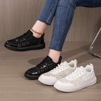 Damen nan eleganter Plateau-Sneaker mit Spitzen-Overlay, lackierten Overlays und gepolstertem Komfortfußbett R&B