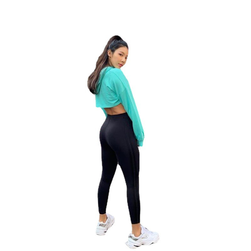 Damen cropped Kapuzenpullover mit stylischem Schnitt und elastischen Bündchen R&B