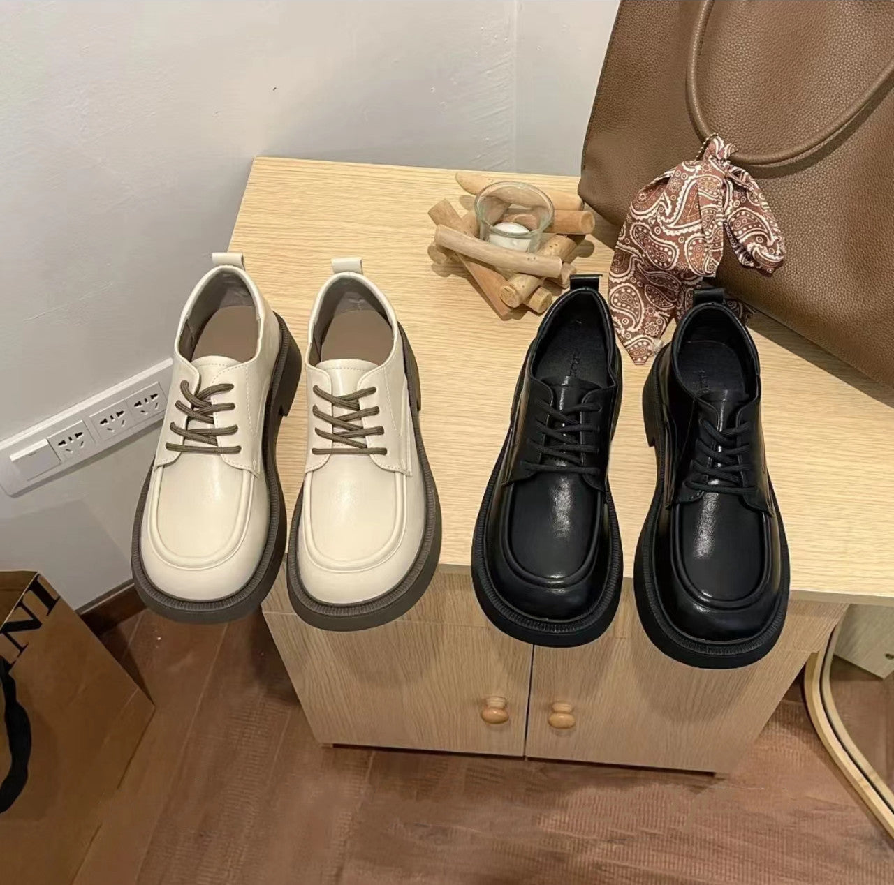 Damen Komfortable Schnürschuhe mit innovativem Design und rutschfester Sohle R&B