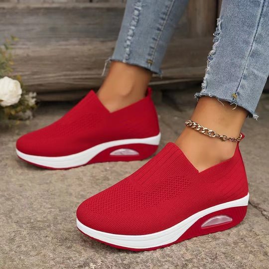 Damen Sportliche Slip-On Sneakers mit atmungsaktiver Oberstruktur R&B