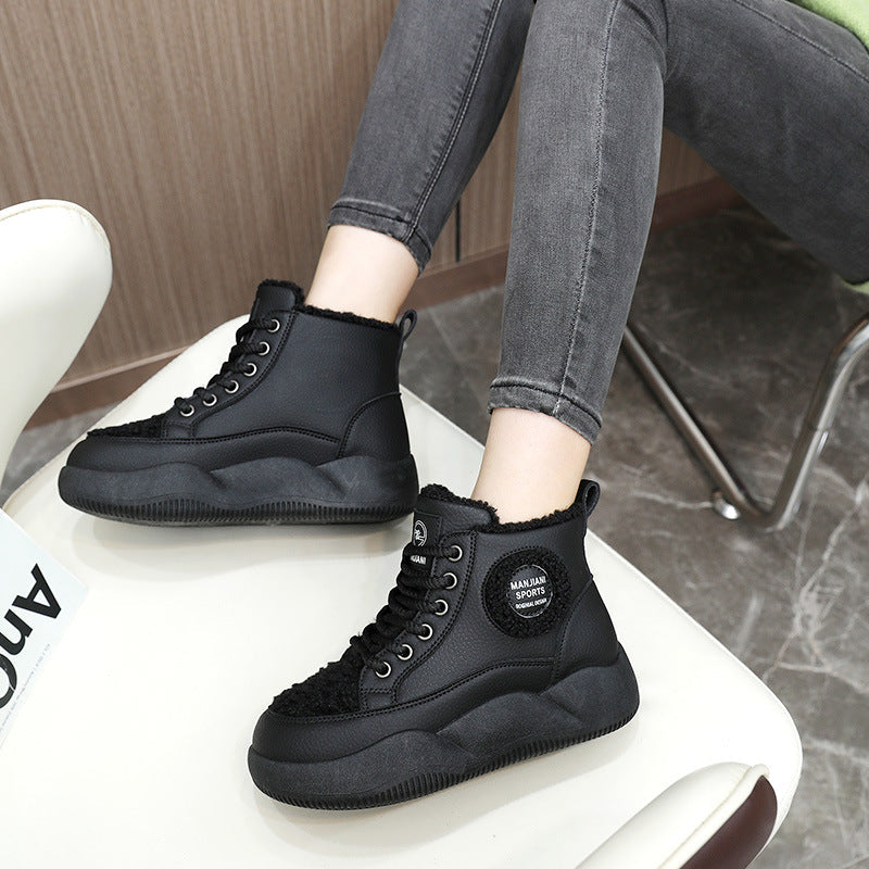 Damen hohe Sneaker mit flauschigem Innenfutter und robuster Sohle R&B