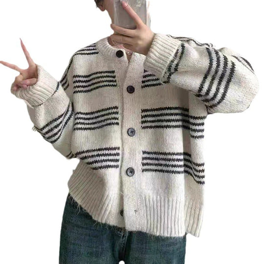 Damen modische Strickjacke mit feiner Streifenstruktur und dekorativen Knöpfen R&B