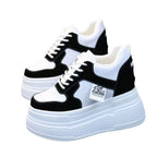 Damen Plattform Sneakers mit modischer Silhouette und stabiler Sohle