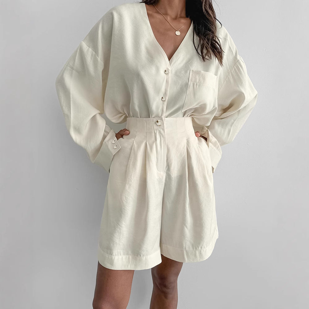 Damen bequemer Schlafanzug mit Knopfleiste und kurzen Hosen R&B
