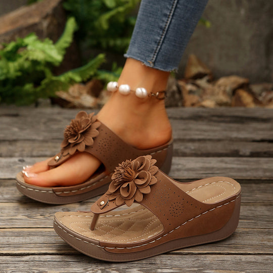 Damen Wedge-Sandalen mit floralen Akzenten und atmungsaktivem Obermaterial R&B