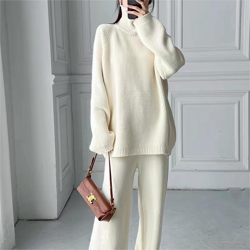 Damen Strickensemble mit Rollkragen und Reißverschluss