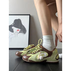 Damen modische Sneakers mit einzigartigem Design und atmungsaktiver Oberfläche R&B