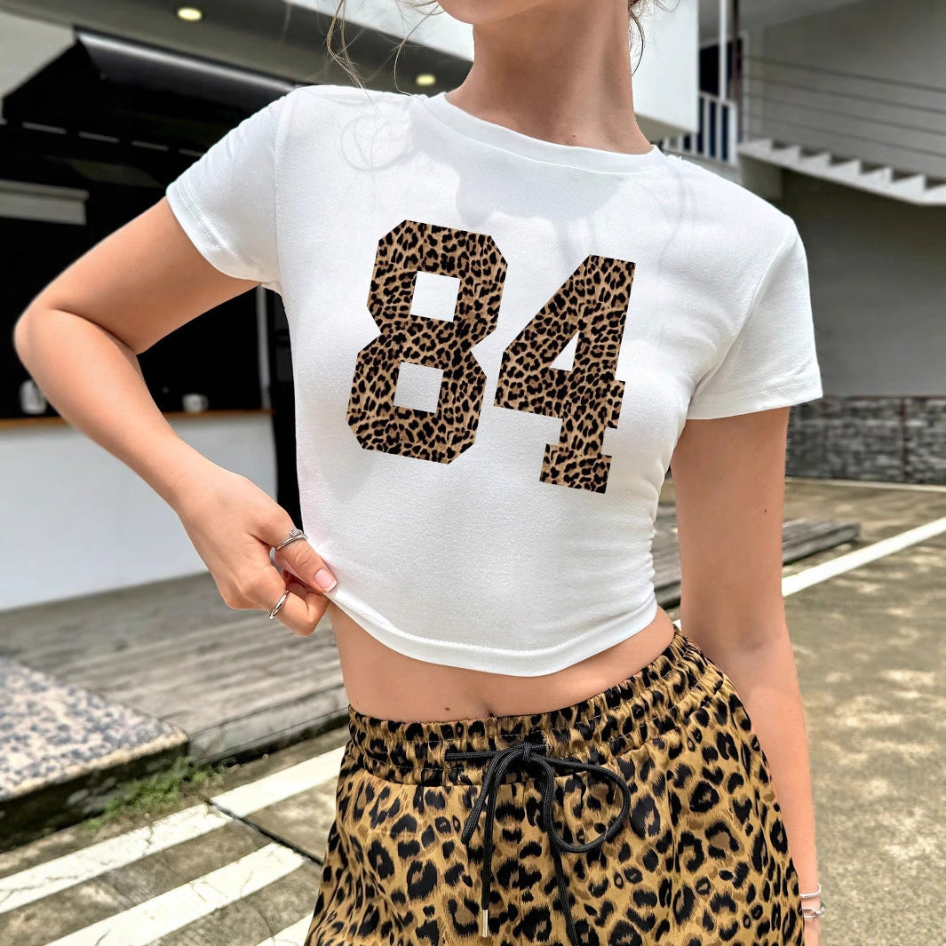 Damen Cropped T-Shirt mit tierischem Print und sportlichem Vibe R&B