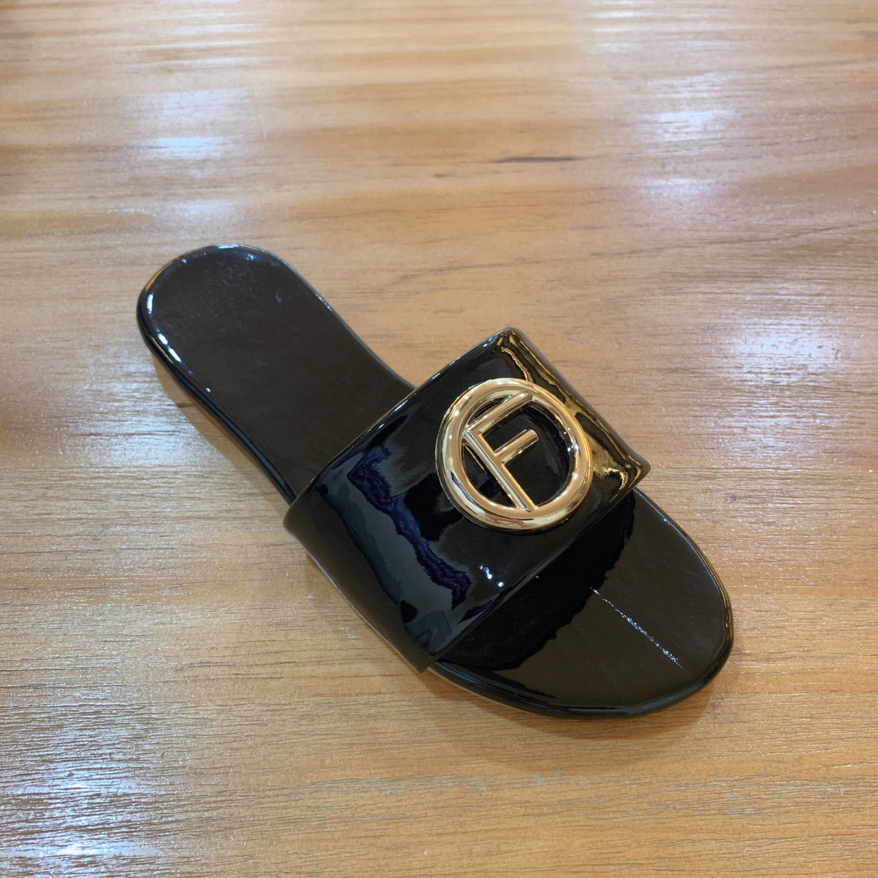 Damen Glamouröse Slide-Sandalen mit stylischem Logo-Akzent R&B