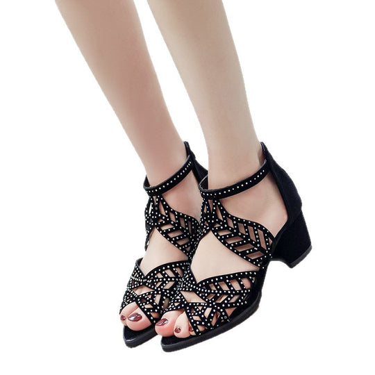 Damen Elegante Sandalen mit glamourösem Strassdetail und modischem Riemendesign R&B