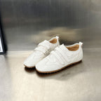Damen Sneaker mit praktischem Klettverschluss und glänzender Oberfläche R&B