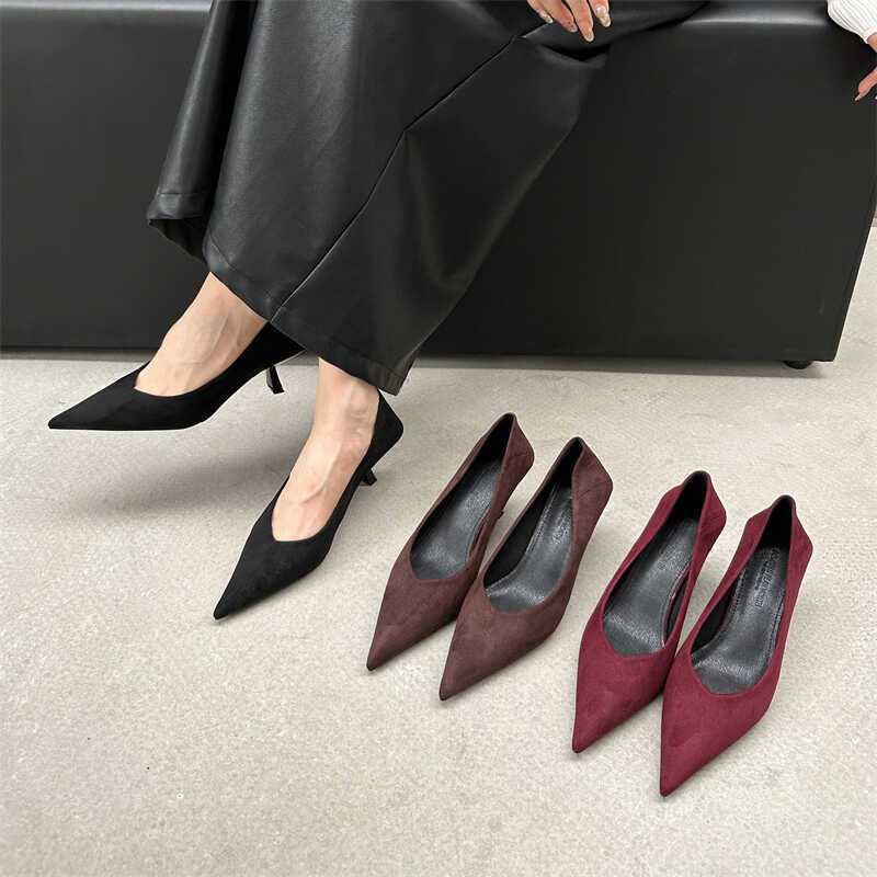 Damen elegante spitze Pumps aus weichem Veloursleder R&B