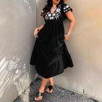 Damen Maxikleid mit floralem Stickdesign und voluminösem Rock R&B