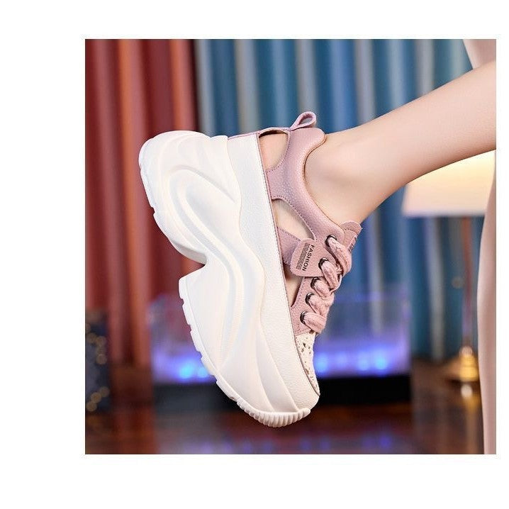 Damen Plateau-Sneaker mit luftiger Oberflächenstruktur und bequemer Dämpfung