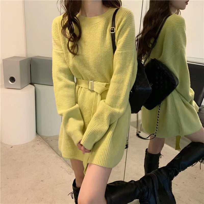 Damen Strickkleid mit Taillengürtel und weitem Schnitt