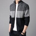 Herren Strickjacke mit hohem Kragen und praktischen Taschen