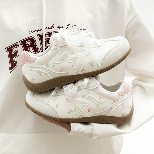 Damen Sneakers mit elastischem Schnürsystem und Komfort-Fußbett R&B
