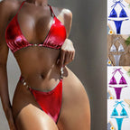 Damen Triangel-Bikini mit schimmerndem Obermaterial und eleganten Schmuckdetails R&B