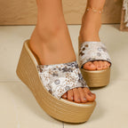 Damen Wedge-Pantoletten mit modischem Floral-Design